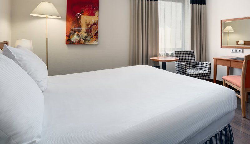 Nh Gent Sint Pieters Hotel Kültér fotó